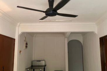 Lily & Jasmine Apartment