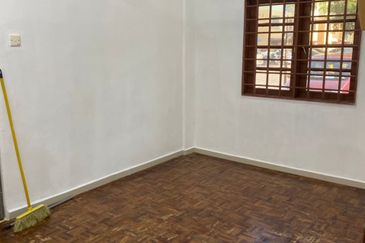 Lily & Jasmine Apartment