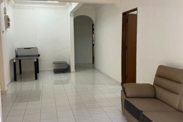 Lily & Jasmine Apartment