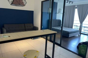 Almas Suites @ Puteri Harbour