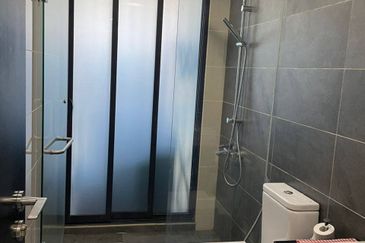 Almas Suites @ Puteri Harbour