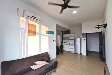 D'Summit Residences @ Kempas Utama