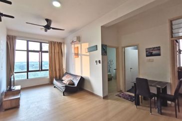 D'Summit Residences @ Kempas Utama