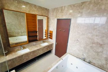 Noble Park @ East Ledang