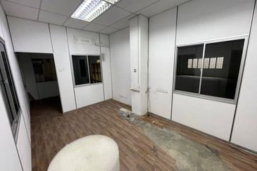 39, Jalan Bayu Puteri 1/3