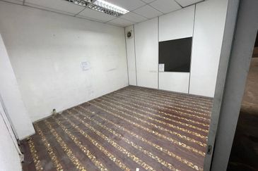 39, Jalan Bayu Puteri 1/3