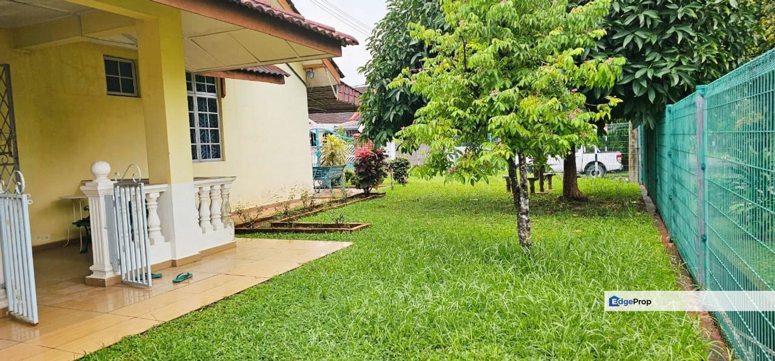 Freehold With 3 Rooms Single Storey Corner House @ Taman Perling For ...