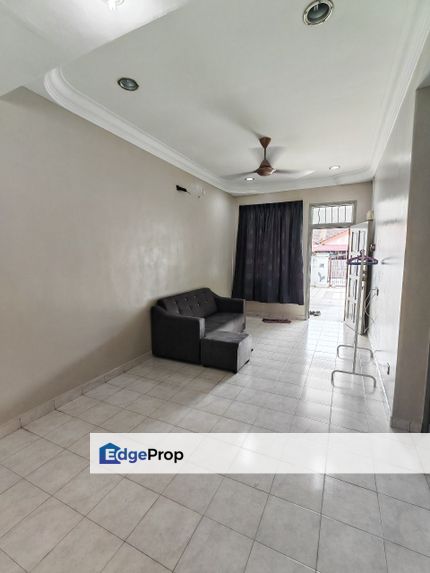 Freehold Partially Renovated Single Storey House @ Bandar Putra Kulai For Sale , Johor, Kulai