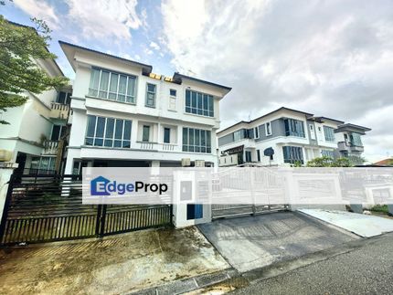 Freehold Partially Furnished G&G 2.5 Storey House @ Taman Impian Emas For Sale , Johor, Skudai