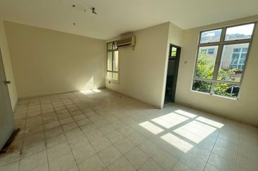 Taman D Utama Perling