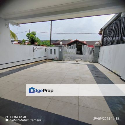 Freehold With 3 Rooms Single Storey House @ Taman Universiti Skudai For Sale , Johor, Skudai