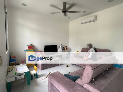 Freehold Partially Renovated & Furnished 2.5 Half Storey House @ The Grassten Iskandar Puteri For Sale , Johor, Nusajaya