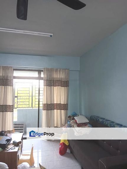 Freehold Renovated With Pool View Apartment @ Skudai Villa Taman Skudai Baru For Sale , Johor, Skudai