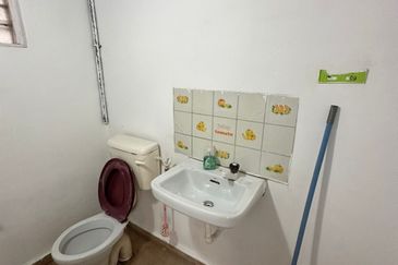 Taman Pulai Utama Flat