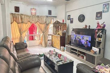 Dwi Mahkota Condominium