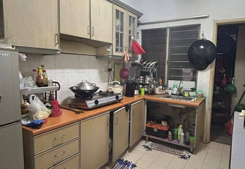 Dwi Mahkota Condominium