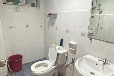 Dwi Mahkota Condominium