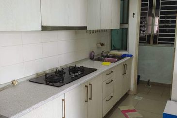 Dedaun Hijau (Greenfield Regency)