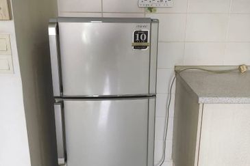 Dedaun Hijau (Greenfield Regency)