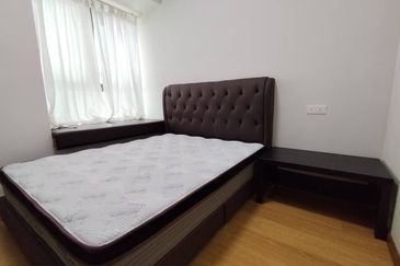 Baypoint @ Country Garden Danga Bay