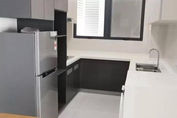 Baypoint @ Country Garden Danga Bay