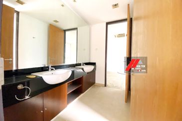 Tropicana Golf & Country Resort