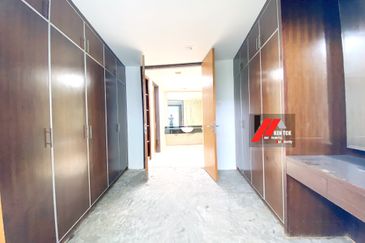 Tropicana Golf & Country Resort