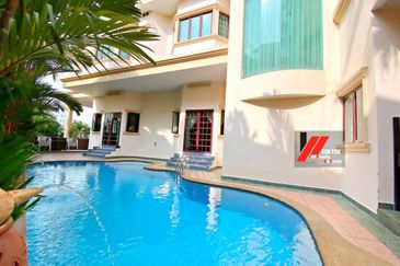 Tropicana Golf & Country Resort