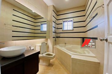 Tropicana Golf & Country Resort