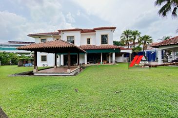 Tropicana Golf & Country Resort