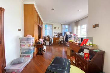 Tropicana Golf & Country Resort