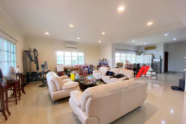 Tropicana Golf & Country Resort