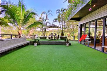 Tropicana Golf & Country Resort