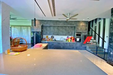 Tropicana Golf & Country Resort