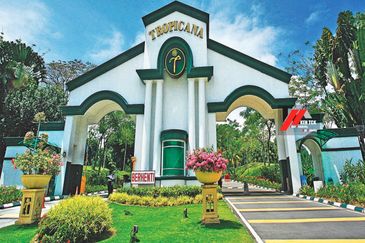 Tropicana Golf & Country Resort