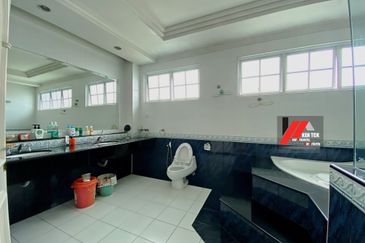 Tropicana Golf & Country Resort