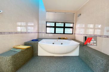 Tropicana Golf & Country Resort