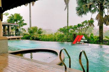 Tropicana Golf & Country Resort