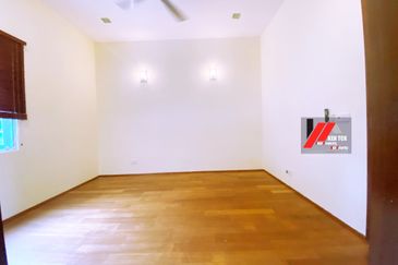 Tropicana Golf & Country Resort