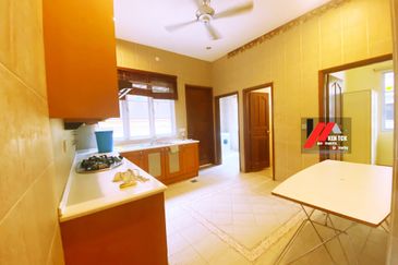 Tropicana Golf & Country Resort