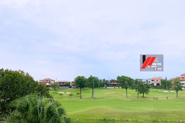 Tropicana Golf & Country Resort