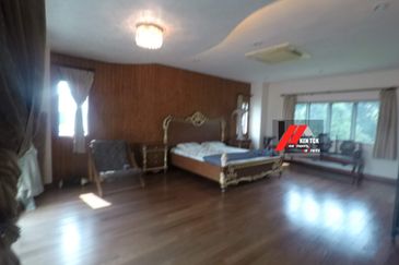 Tropicana Golf & Country Resort