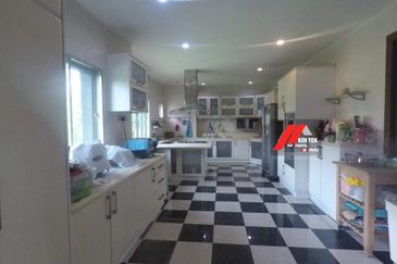 Tropicana Golf & Country Resort