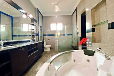 Tropicana Golf & Country Resort