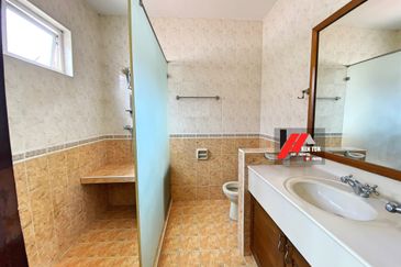 Tropicana Golf & Country Resort