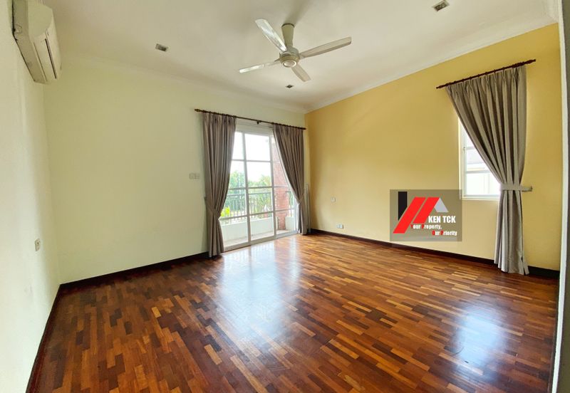 Tropicana Golf & Country Resort