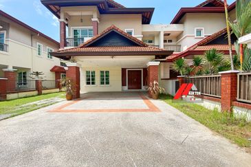 Tropicana Golf & Country Resort