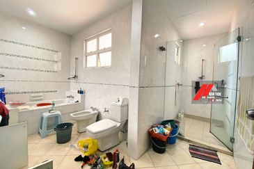 Tropicana Golf & Country Resort