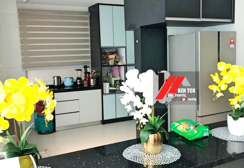 Rafflesia @ The Hill