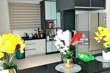 Rafflesia @ The Hill